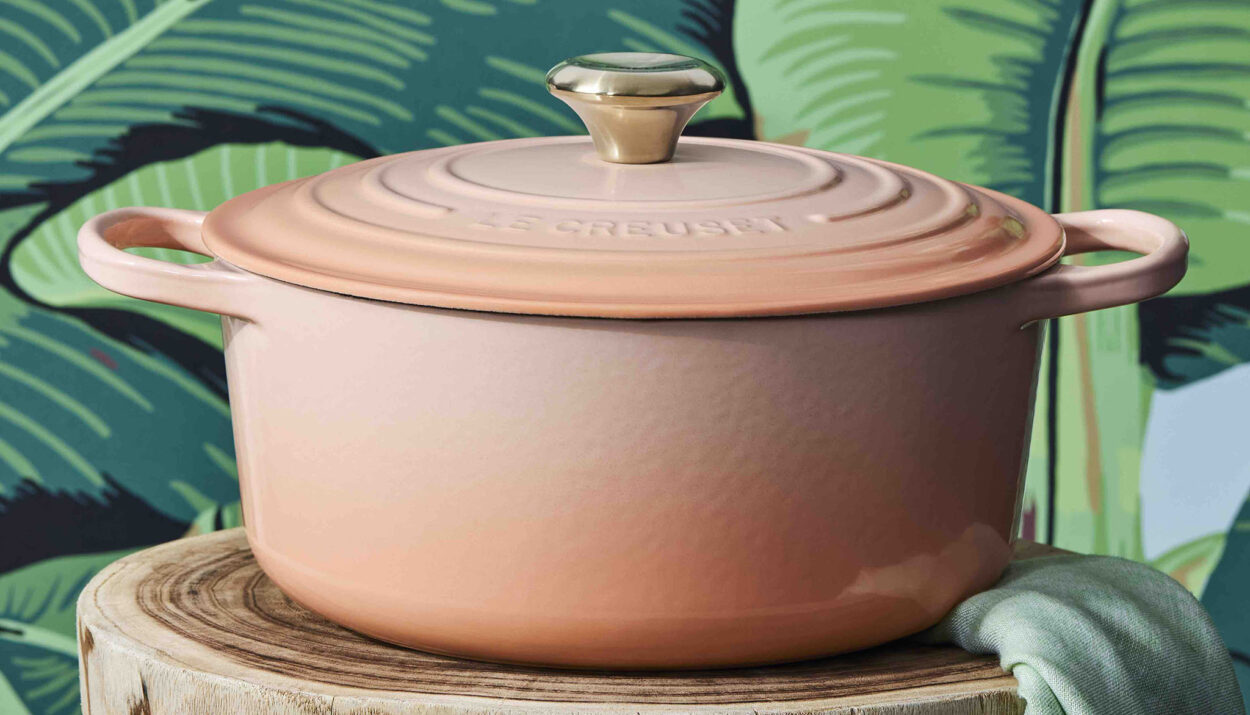 Color Pêche de Le Creuset: frescura veraniega en tu cocina