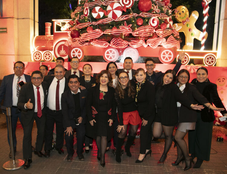 Así se vivió el encendido de árbol del Hotel Marquis Reforma