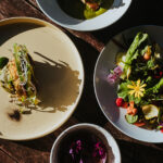 Valle celebra su cuarto aniversario con cena estelar junto al chef Luis Roger