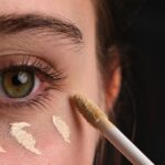 Brilla este San Valentín: 5 trucos de maquillaje a prueba de citas y el corrector como aliado infalible