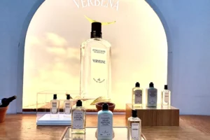 L’Occitane en Provence celebra 50 años con una experiencia sensorial en Perisur